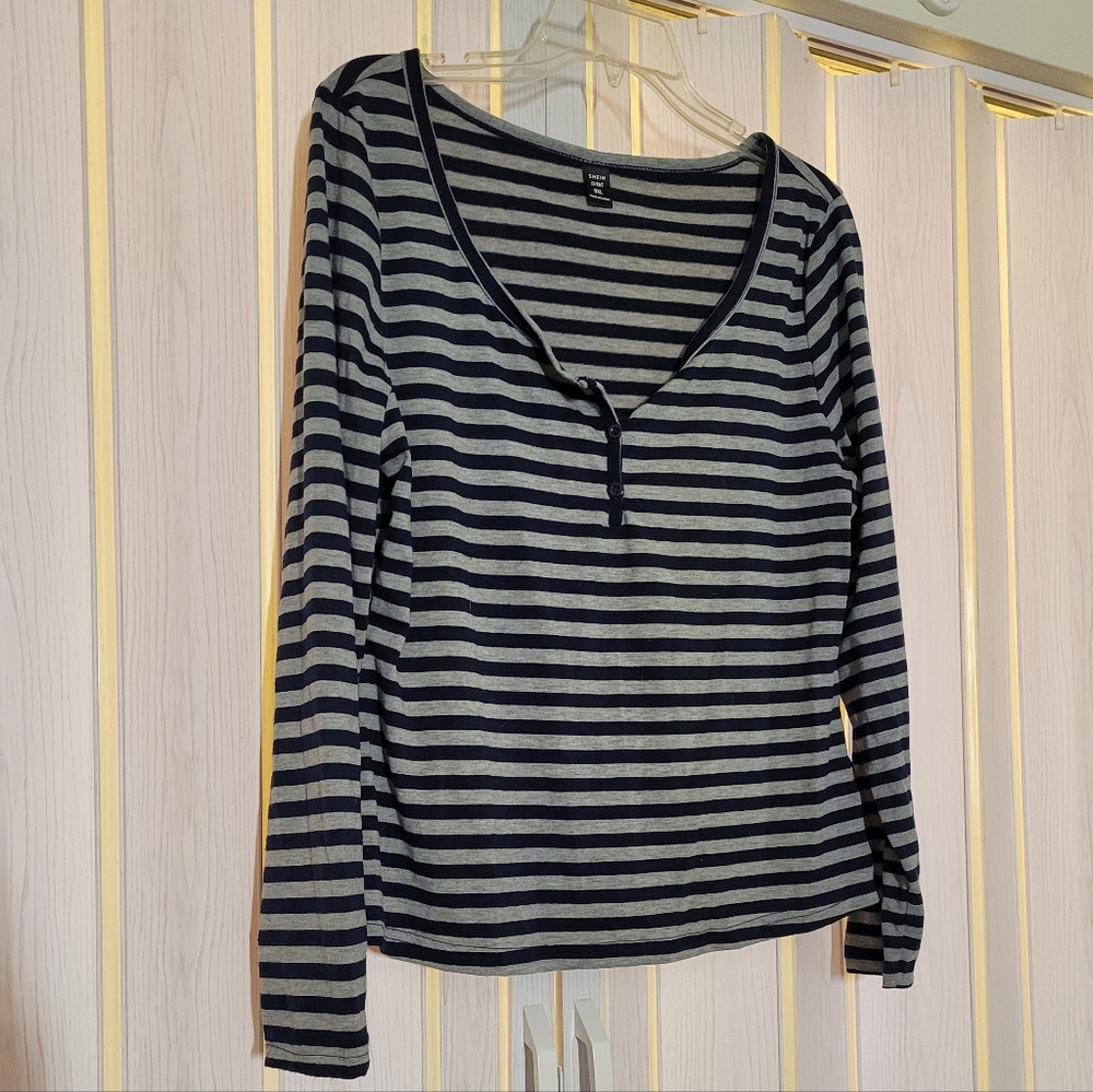 3/20$*SHEIN Dark Blue & Gray Striped Long Sleeve Henley Top
